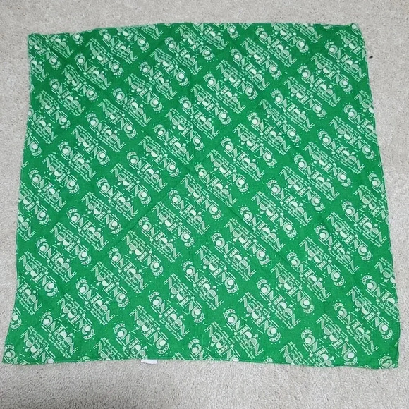 Canteen Bandana Australian Teenage Cancer Patients Society 100% Cotton 25" x 25" - Picture 1 of 4